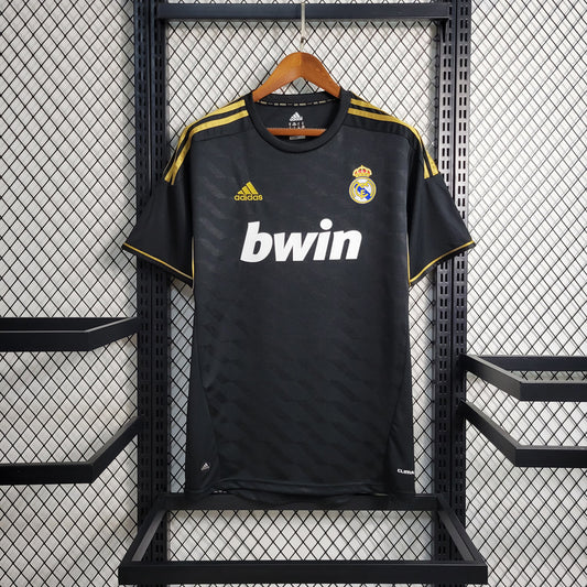 Retro: Real Madrid Away Kit 11/12