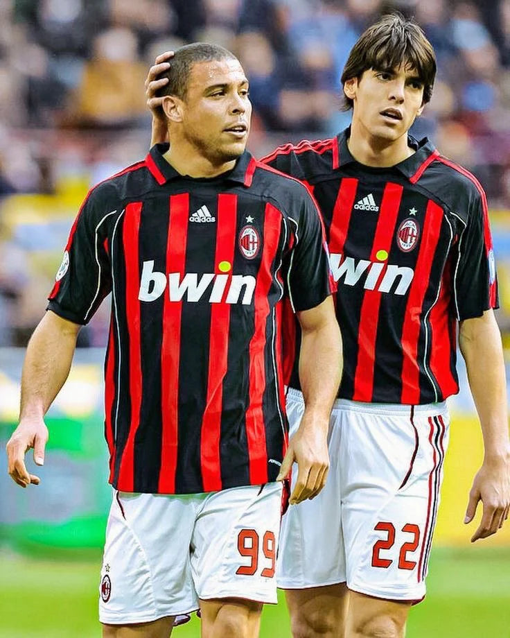 Retro: AC Milan Home Kit 06/07